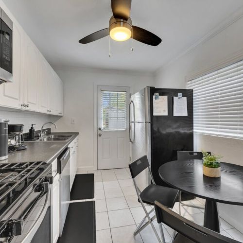 Kitchen - dining table