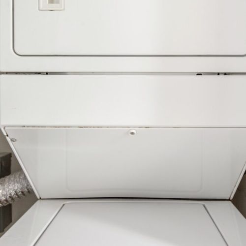 Washer/dryer in the unit