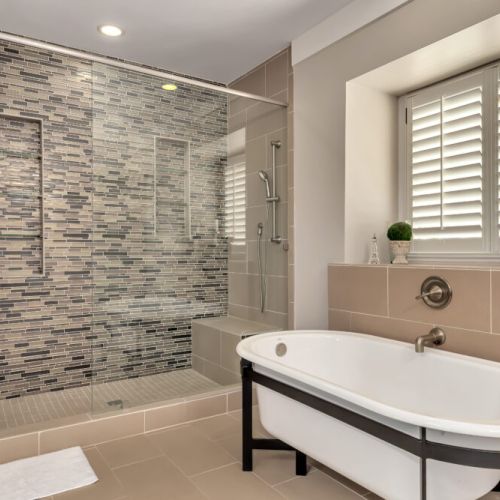 Enormous walk in shower w dual shower head on opposite ends