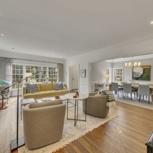 Open layout seamlessly connecting living & dining areas