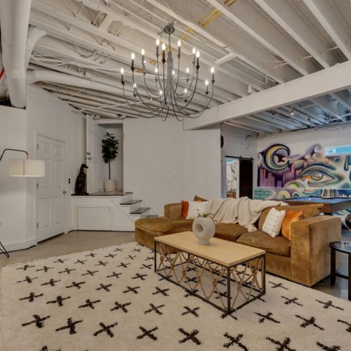 The ultimate hangout space! We're obsessed with that incredible