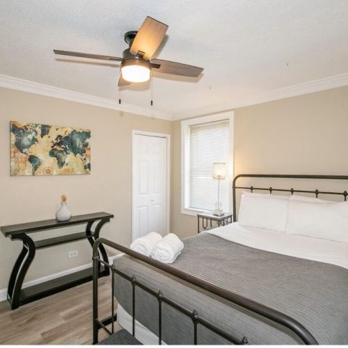 Fresh linens - King Bed