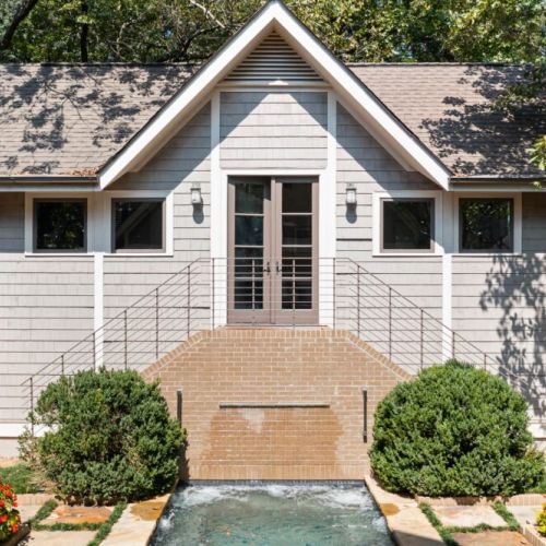 Charming guest house offering a cozy, private retreat