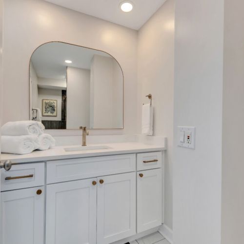 Sparkling Bath - Full Length Mirror