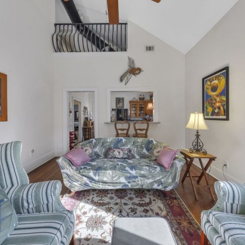 Living room 1 - bathe in a natural sunlight