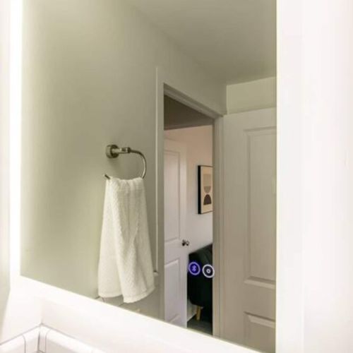 Bluetooth speaker mirror