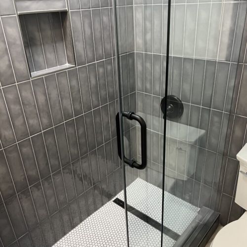 Sparkling walk in shower