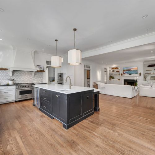 Kitchen - Open Floor Plan