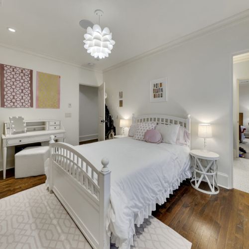 Bedroom 2 - Full size bed