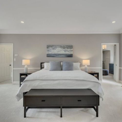 Serene bedroom w/ king bed & soft, hotel-style linens