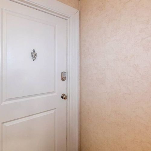 Keyless Unit Entry w digital smart lock