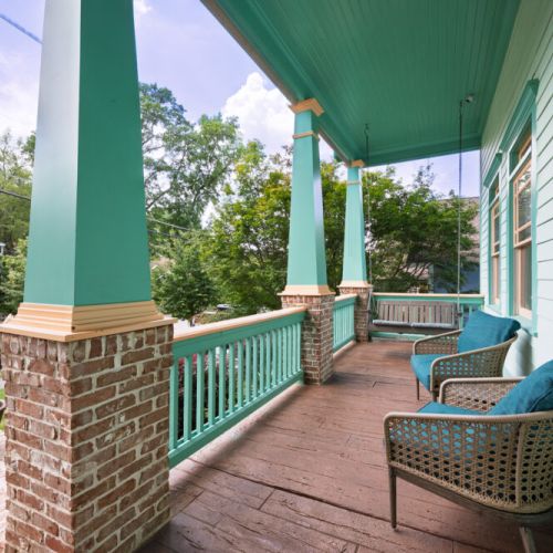 Southern charm and summer vibes.