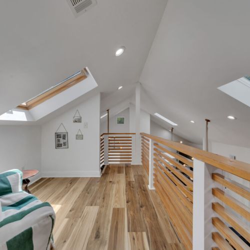 Top Floor Sitting Area