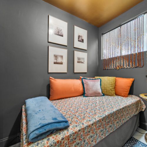 2nd bedroom - Twin