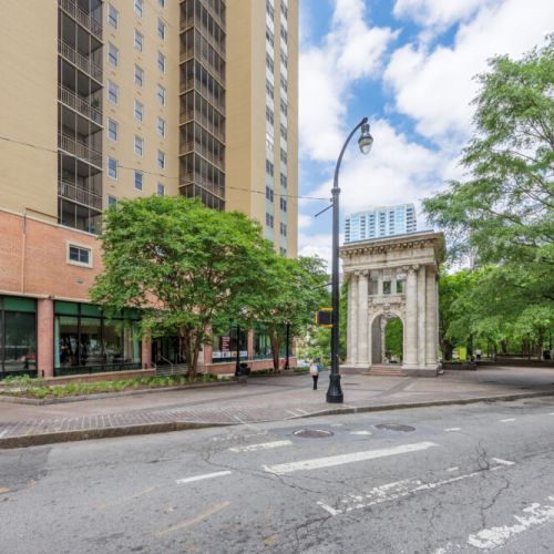 Hardy Ivy Park Monument