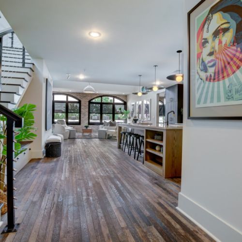 Art Gallery Entry