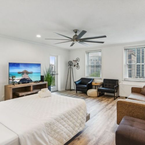 Living Room- Smart TV and Cable TV