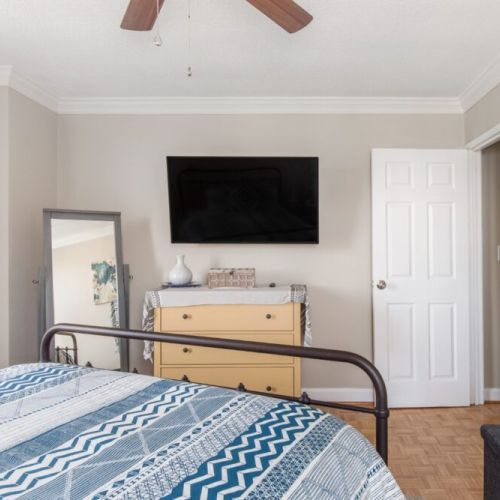 Bedroom with a Smart TV - King Bed