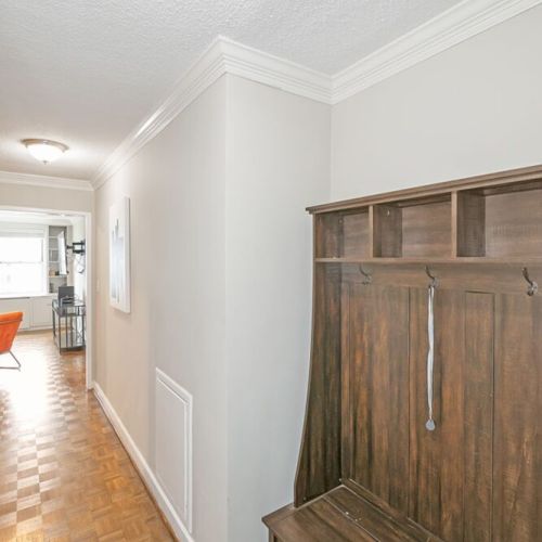 Entrance hall. Fob is hanging to the right.