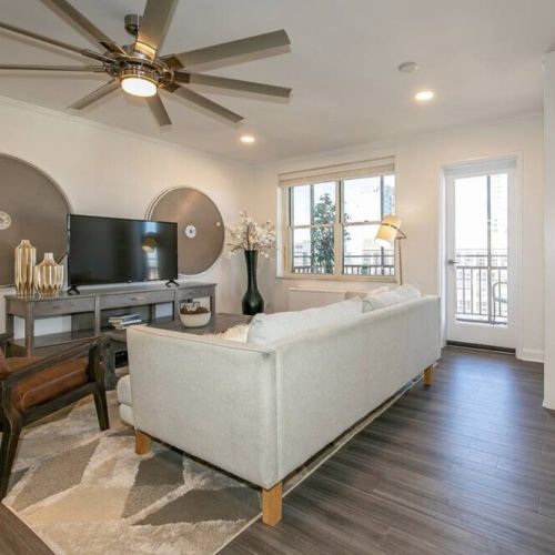 Oversized ceiling fan