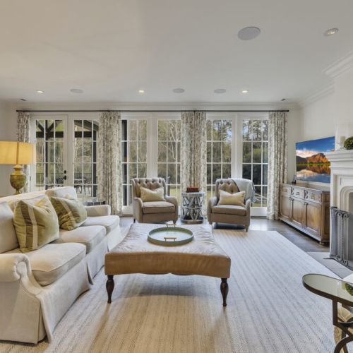 Living room 1 - floor-to-ceiling windows