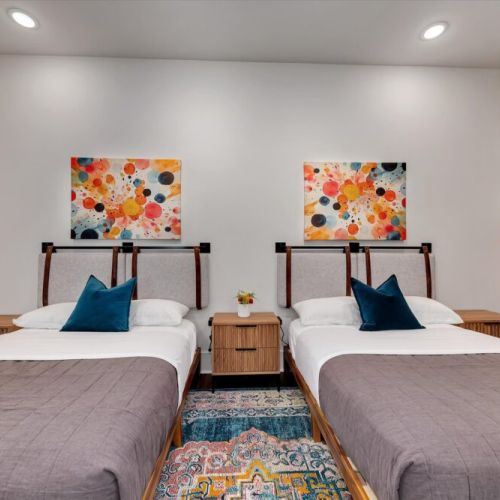 Bonus Room - 2 Full Beds