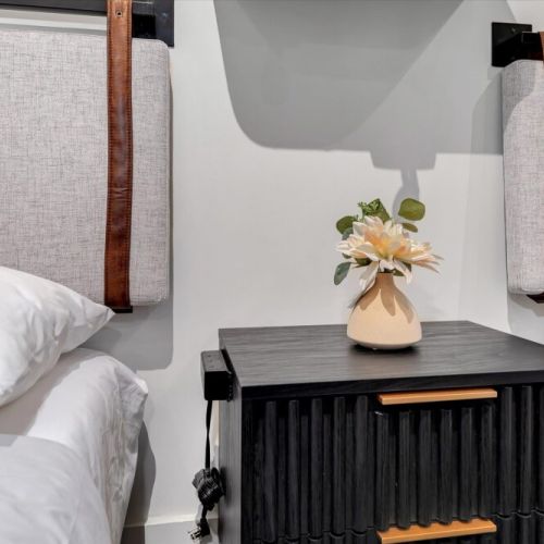 Bonus Room - Charging station