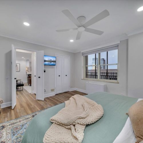 Bedroom - Skyline Views