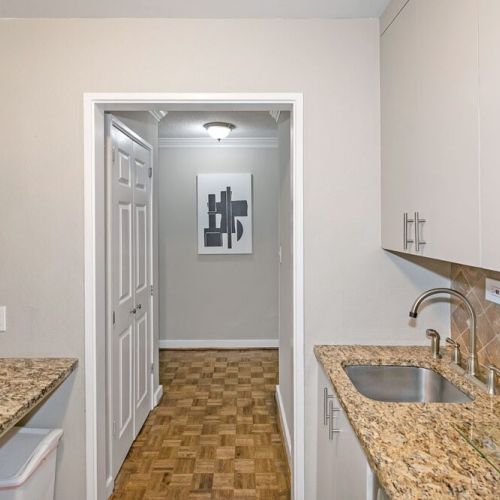 Kitchen entrance