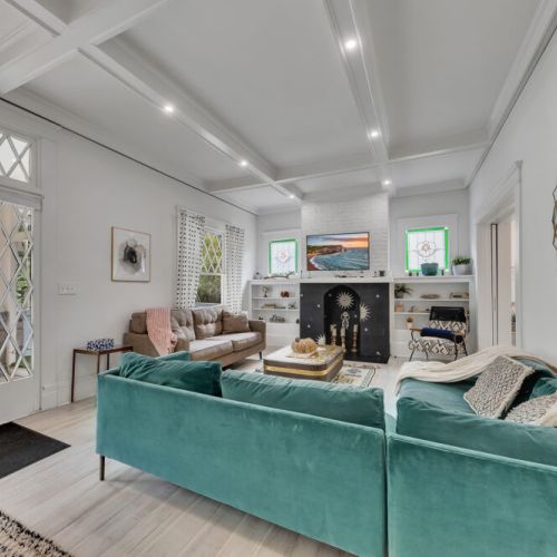 Unit 1 - Cozy Living room