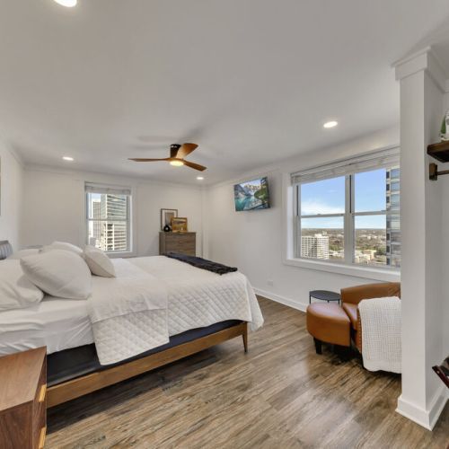 Bedroom - Skyline Views