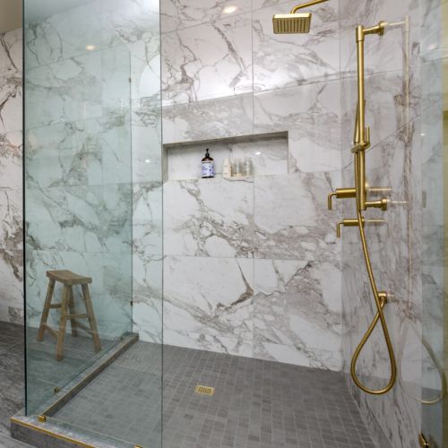 Master Bath - Walk in Shower