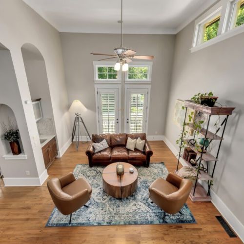 Great Room - 25ft Ceilings