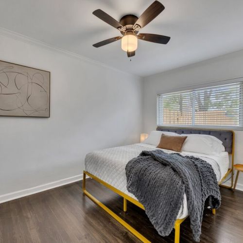 Second Bedroom - Queen