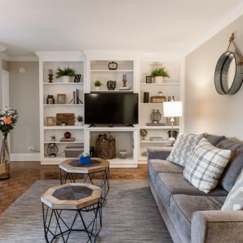 Spacious living room