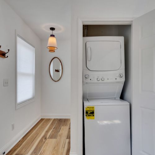 Washer/Dryer in Foyer - Unit B