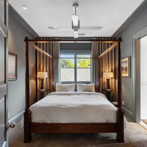Cozy bedroom w/ soft bedding & a calm, restful atmosphere