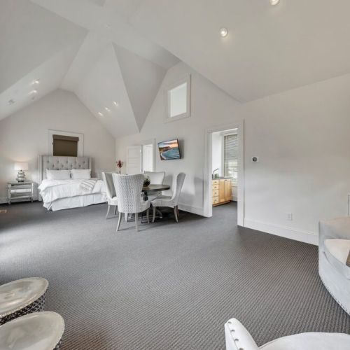 Private Guest House
