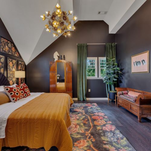 creating a sophisticated and enveloping atmosphere