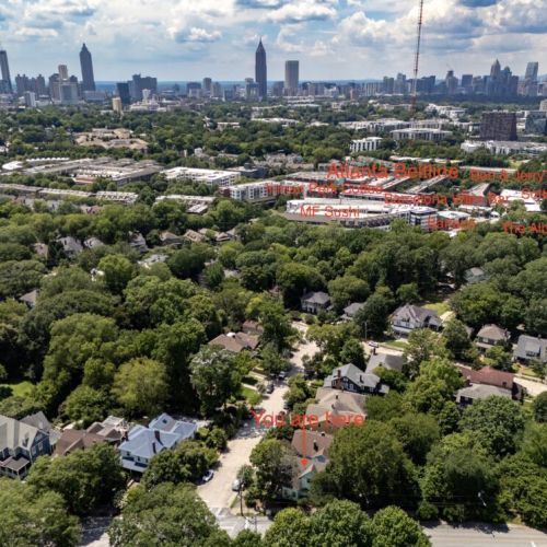 Curb appeal goals! We're obsessed with the bold