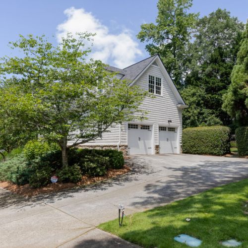 Private garage / Parking