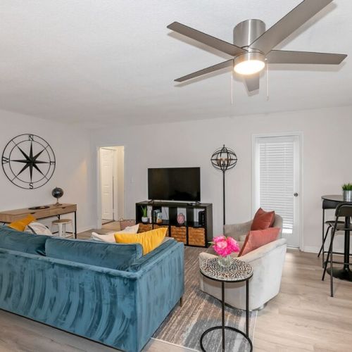 Living room with a ceiling fan
