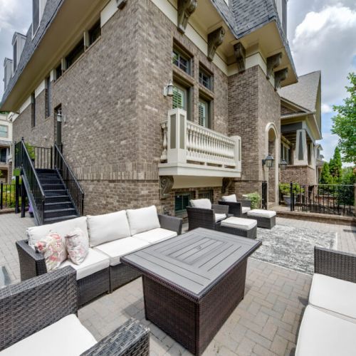 Private Terrace w fire pit