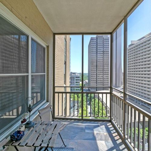 Rare 14th floor private balcony