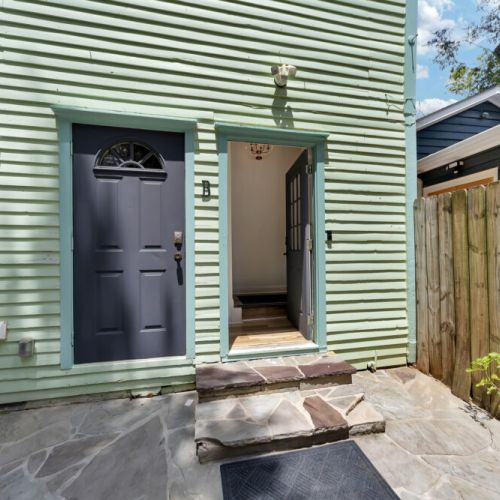 Rear Entry - Unit B