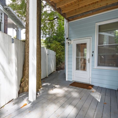 Patio with side entrance