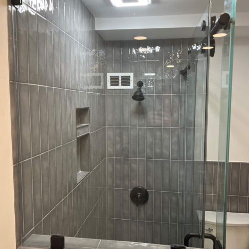 Sparkling walk in shower