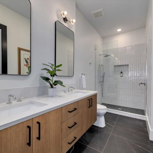 Master Bath - Custom Lighting