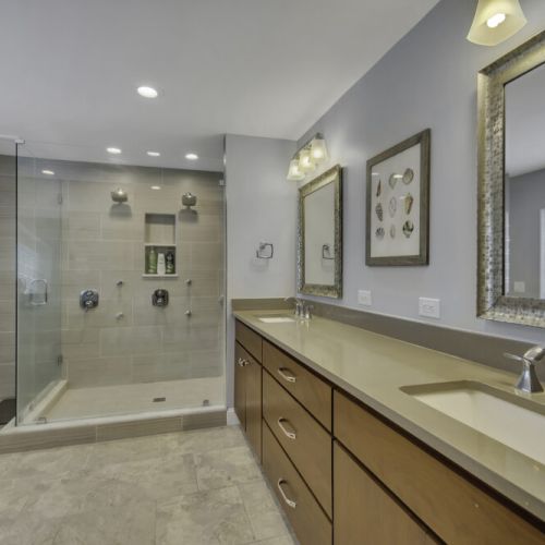 Glass enclosure with modern hardware