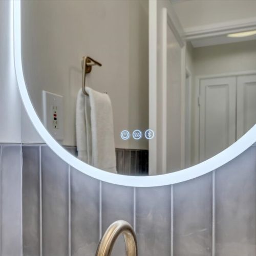 LED Mirror w Bluetooth Speaker